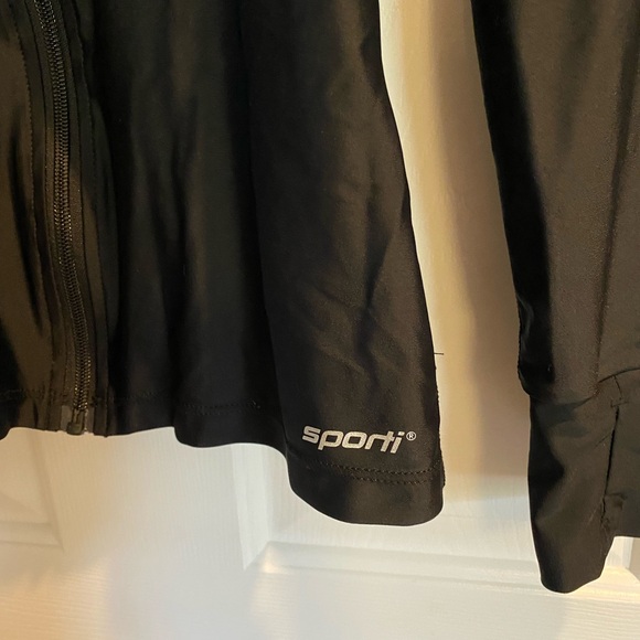 Women's Black Zip-Up RashGuard - Picture 7 of 15